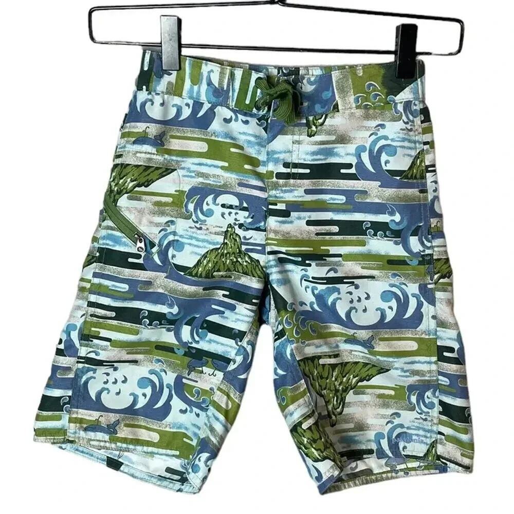 Patagonia Youth / Boys Sz XS 5/6 Board Shorts Water / Wave Graphics